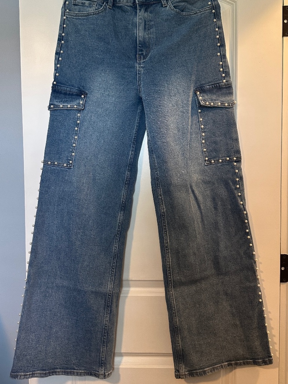 Vibrant MIU - Pearl High Rise Cargo